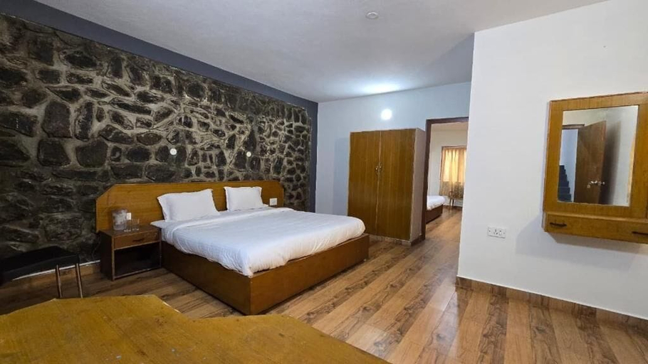 Room 4, Vedha Holidays, Dindigul