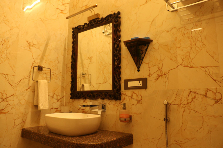 Bathroom 4, Villa Benares, Varanasi