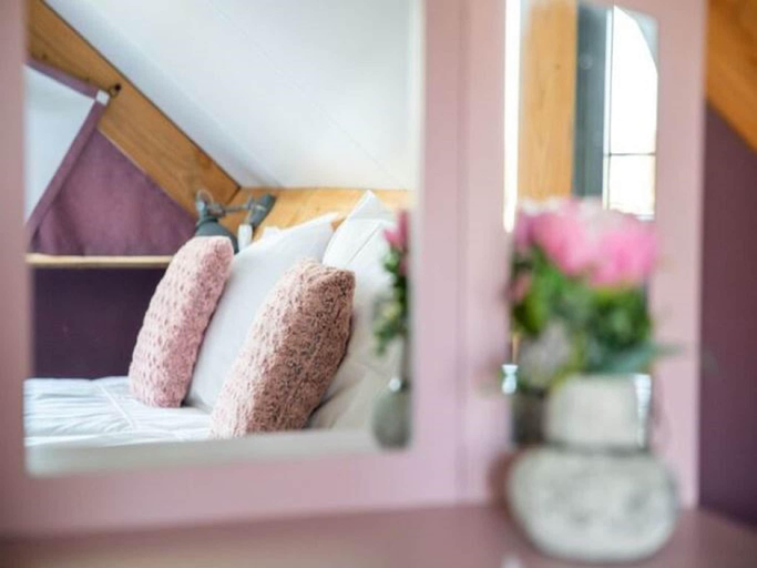 Bedroom 2, Holiday home in Alphen-Chaam with terrace, Alphen-Chaam