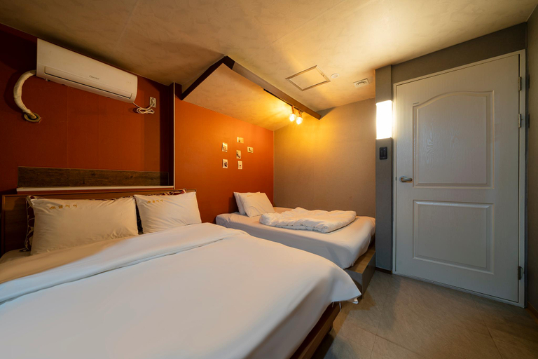 Bedroom 4, Suwon (Ingye-dong) Helia, Suwon