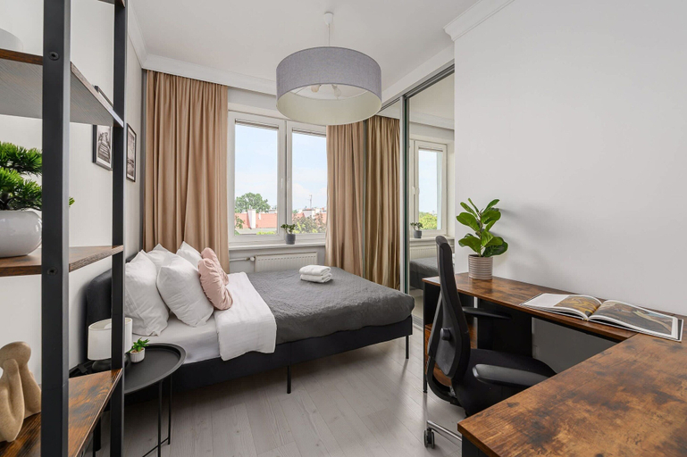Room 3, Flat With Quiet Courtyard, Warsaw