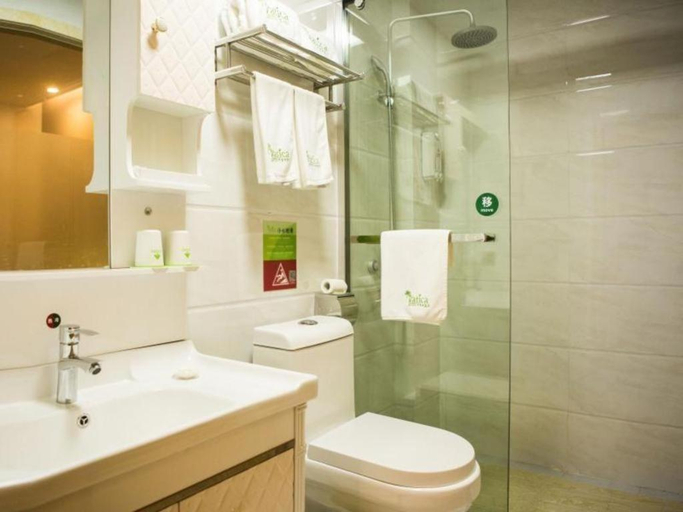 Bathroom 5, Vatica Hotel Nantong Rugao Port, Nantong