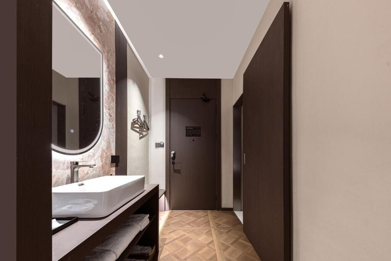 Bathroom 5, Mutao Hotel Hubin in 77, Lanzhou