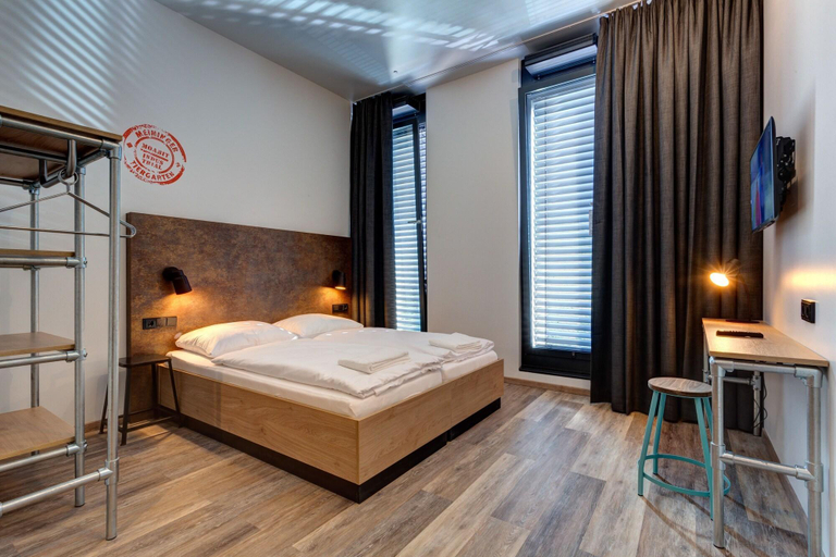 Bedroom 3, MEININGER Hotel Berlin Tiergarten, Berlin