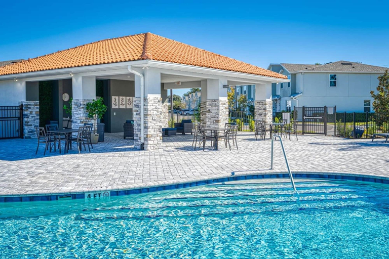 Room 4, Affordable Luxury Home for 8 Guests Close to Parks, Osceola