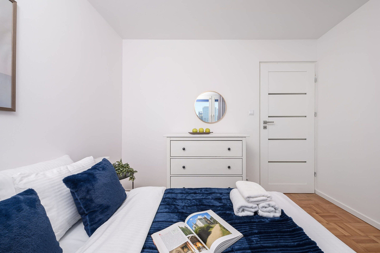 Room 2, House in Porspoder by Plage du Bourg Beach, Warsaw