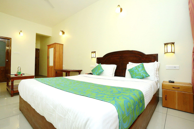 Room 4, Collection O Elephant Camp, Theni