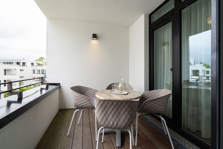 Balcony 3, Bright Beach-chair Baltic Suite, Lübeck