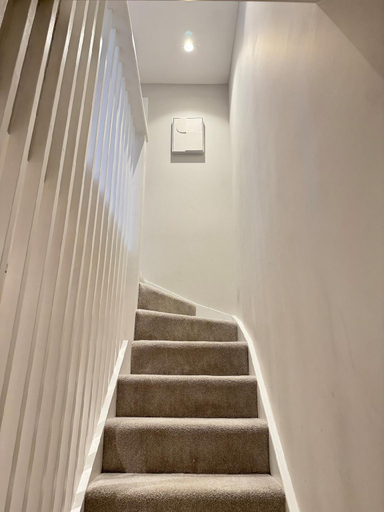 Others 5, 317 Grand Maisonette, London