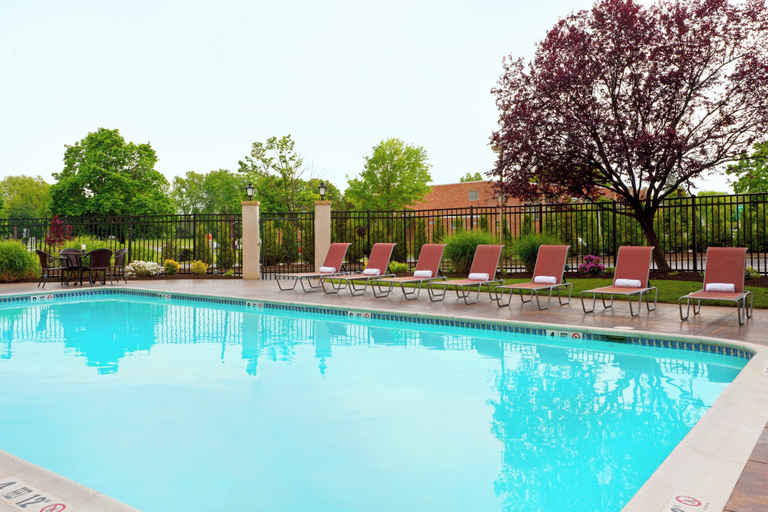Sport & Beauty 5, Holiday Inn CLARK - NEWARK AREA by IHG, Union