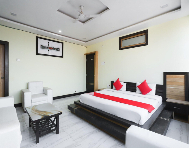 Room 5, Deluxe Akhand Param, Begusarai