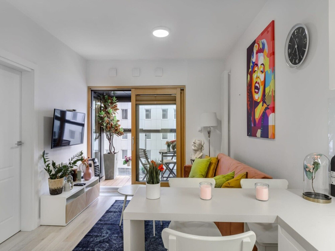 Dining, City Apartment With Balcony, Warsaw