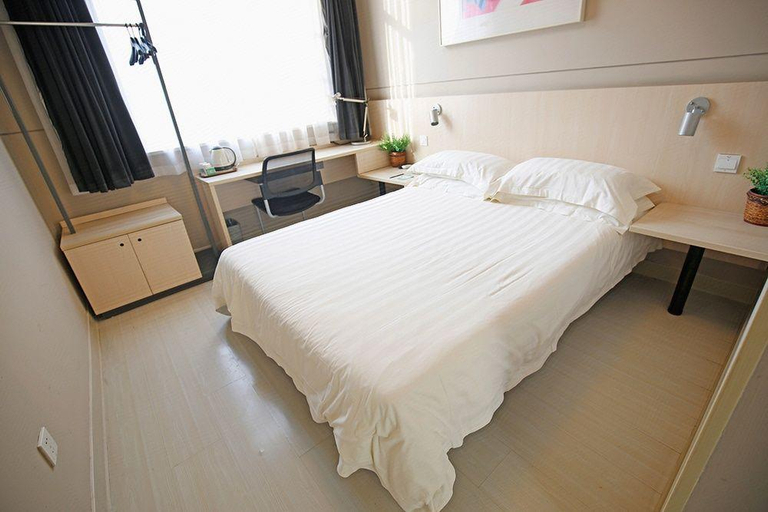 Bedroom 2, JInjiang Inn Chengdu DuFu CaoTang Branch, Chengdu