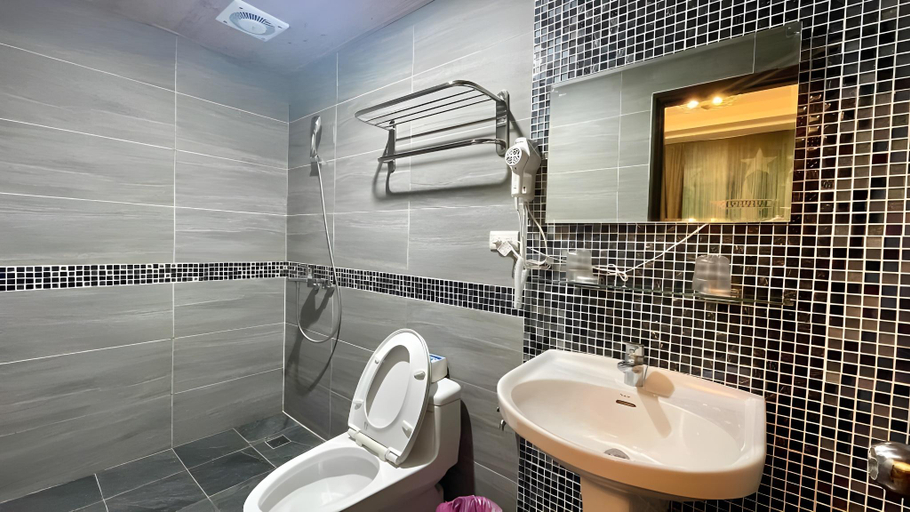 Bathroom 4, SMILE CORNER LuoDong, Yilan