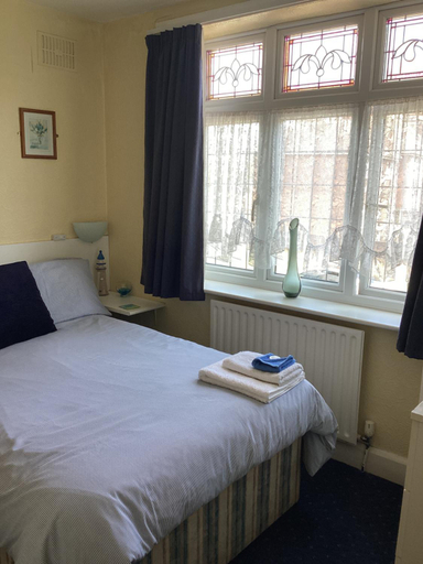 Bedroom 2, Merlewood, Lincolnshire