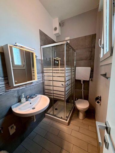 Bathroom 3, La Dimora degli Artisti - Bologna, Bologna