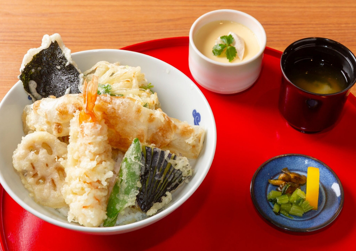 Food & Drinks 5, Apartment Hotel 11 Namba-Minami Ebisucho, Osaka