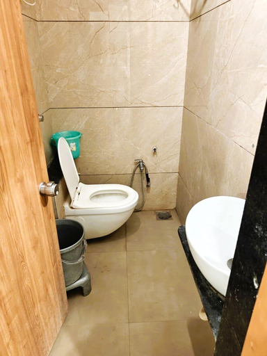 Bathroom 4, hotel stay inn, Ahmadabad