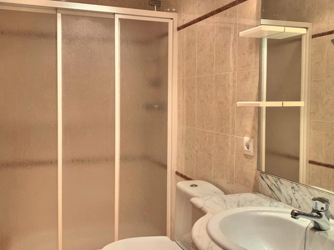 Bathroom 4, Apartment in Roses near de la Punta Beach, Girona