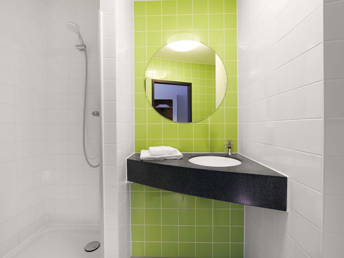 Bathroom 5, B&B Hotel Berlin-Potsdamer Platz, Berlin