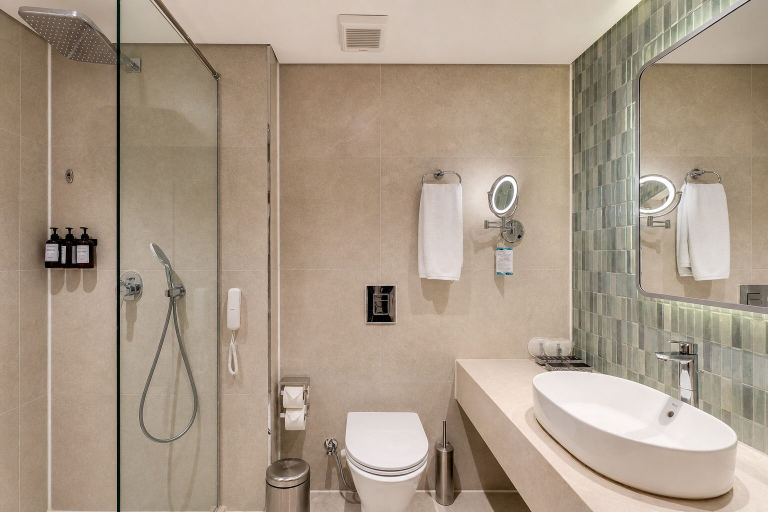 Bathroom 4, SUNRISE Azalea Aqua Park Resort, Al-Ghurdaqah
