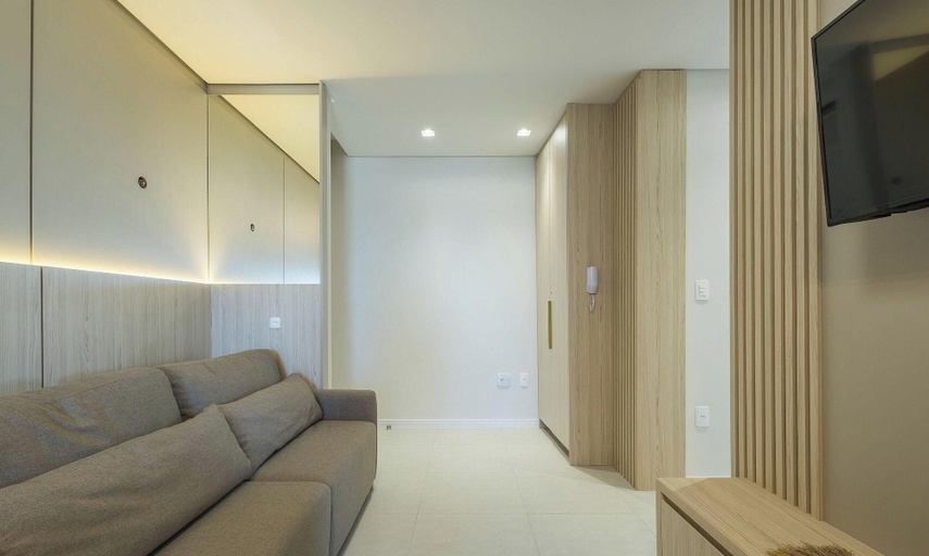 Living area, Fully Equipped Apartments With a Prime Location 600 m From Itapema Beach Lprs, Itapema