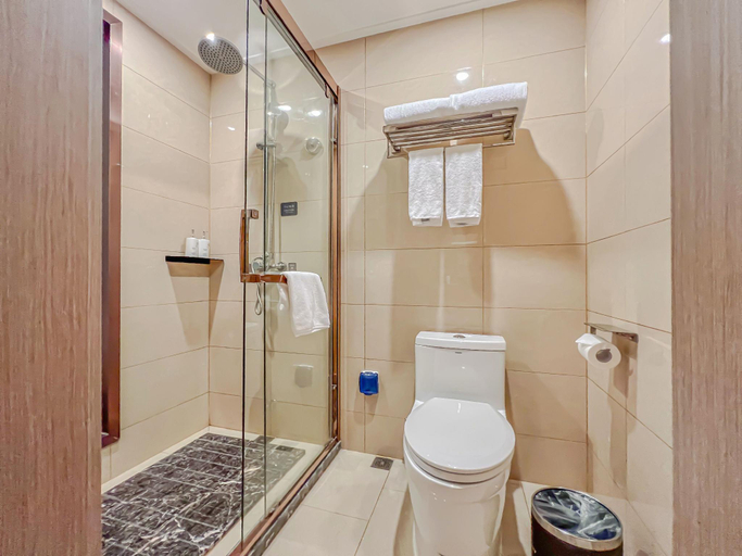 Bathroom 4, Country Inn & Suites by Radisson Shanghai Railway Station, Shanghai