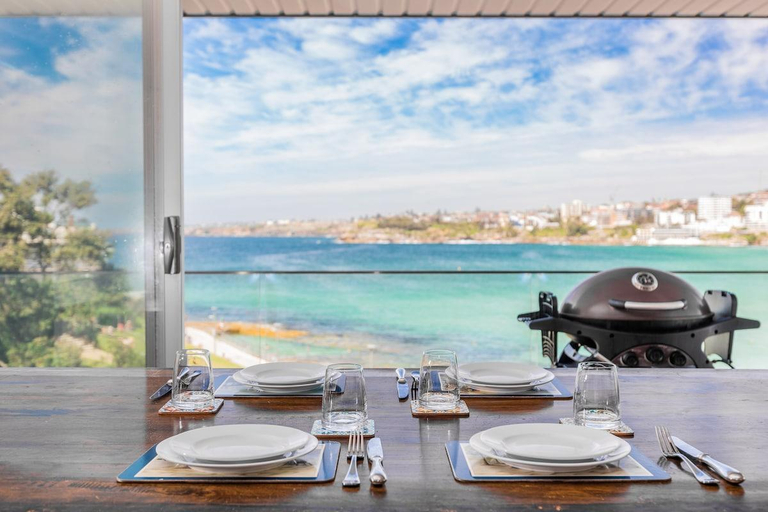 2, Ocean view luxury 3 bedroom home with balcony, Sydney