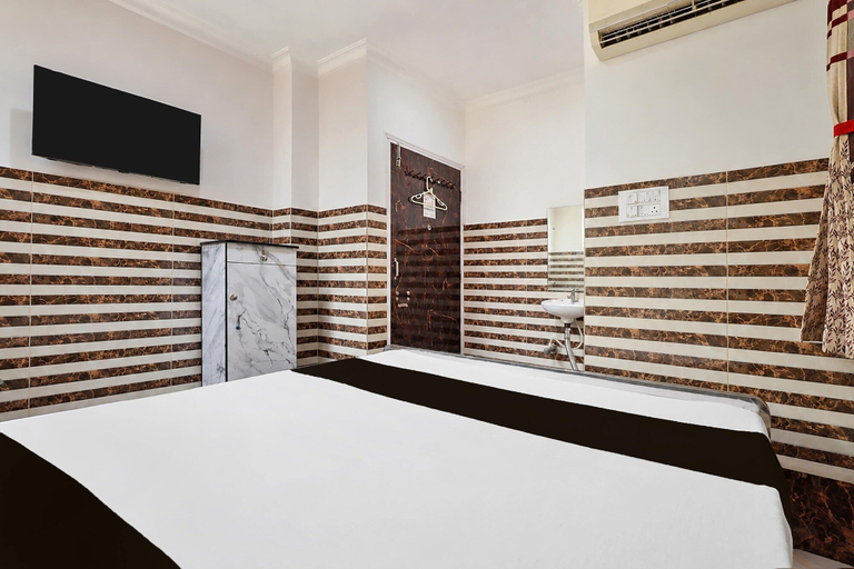 Room 5, Deluxe With Twin Bed Ayush Villa, South 24 Parganas