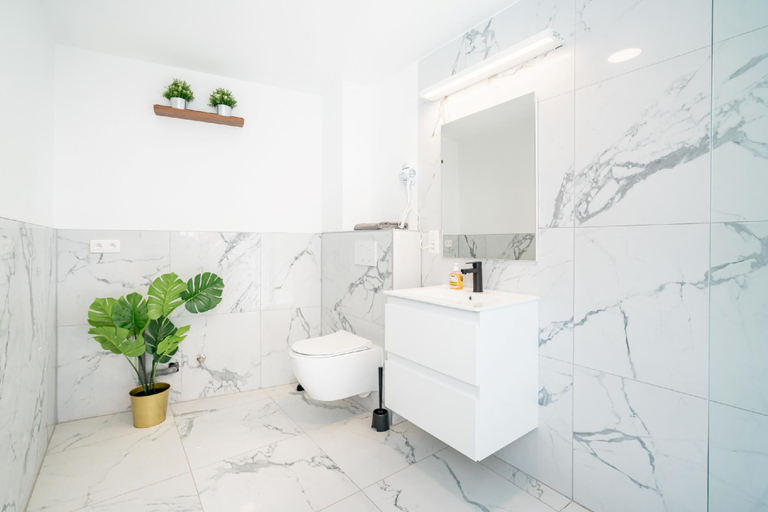 Bathroom 4, Charming 1-bedroom apartment in Antwerp, Antwerpen