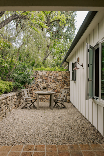 Outdoor dining 2, The Ranch Malibu, Ventura