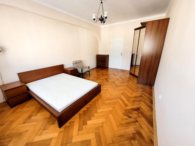 Bedroom 2, 4-bedroom Apartment Old Town, Kraków City