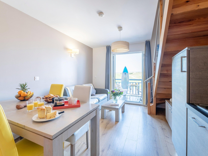 Dining 2, Seaside Apartment in Biscarrosse, Landes