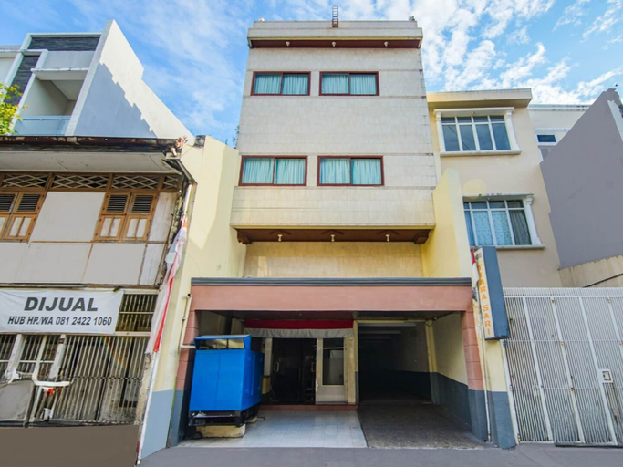 Exterior 5, Cozy Double Escape W/ Free Wifi and Parking, Makassar
