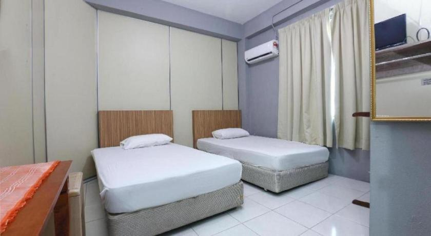 Bedroom 4, D'Noor Budget Inn, Kota Bharu