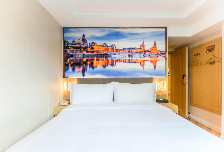 Bedroom 5, Vienna Hotel Shanghai Nanjing Road Pedestrian Street, Shanghai