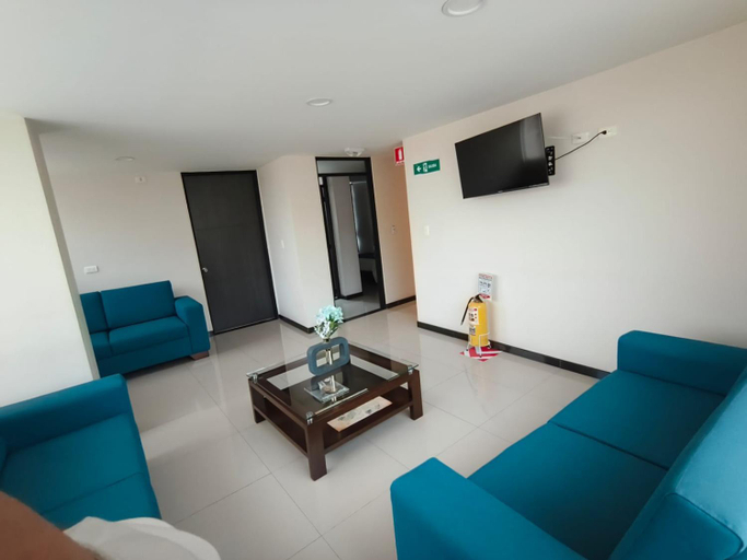 Others 4, Hotel SD, Corrales
