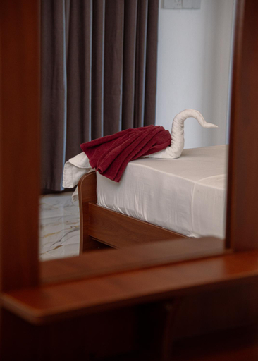 Bedroom 2, Bay Dreams Beach Hotel & Surf Camp, Pothuvil