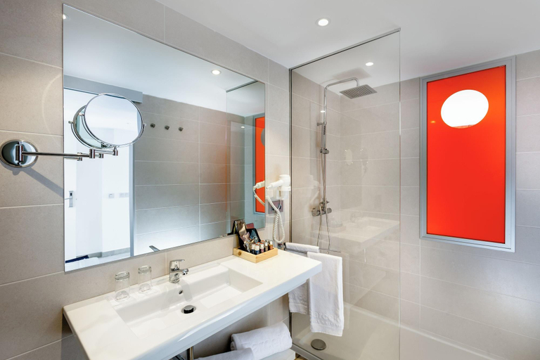 Bathroom 5, Barcelo Corralejo Sands, Las Palmas