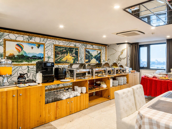 Food & Drinks 5, Aaron Riverview Hotel, Vientiane
