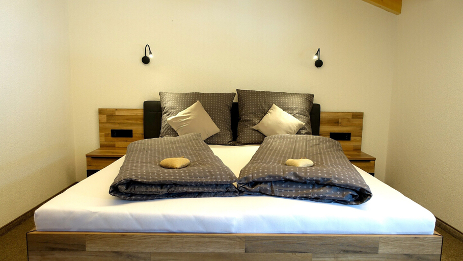 Room 3, Panoramic View Apartment Kaunergrat, Landeck