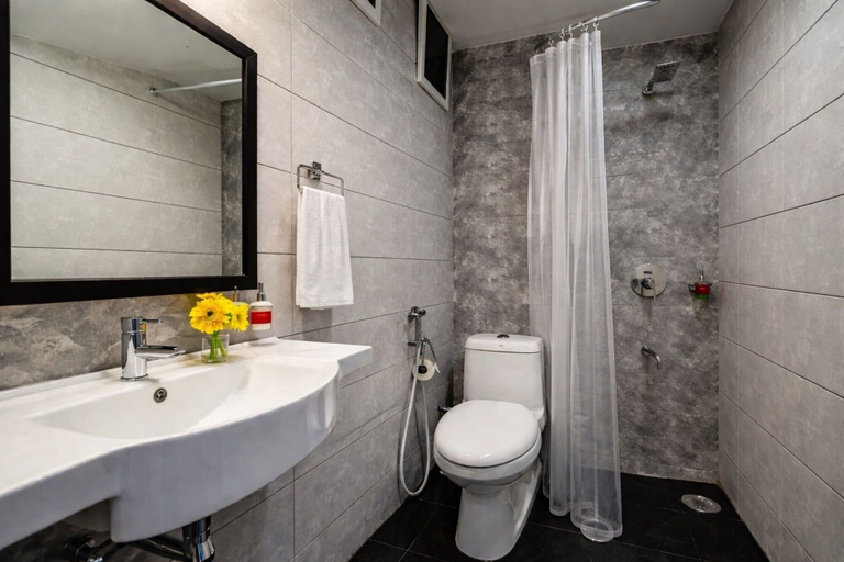 Bathroom 5, Townhouse Chinnappanahalli, Bangalore