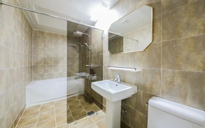 Bathroom 5, Yeosu Asome Boutique Hotel, Yeosu