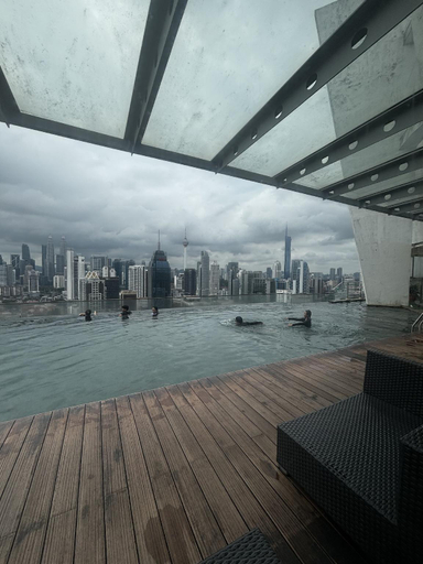 Sport & Beauty 3, Red Cozy Studio with Rooftop Infinity Pool, Kuala Lumpur