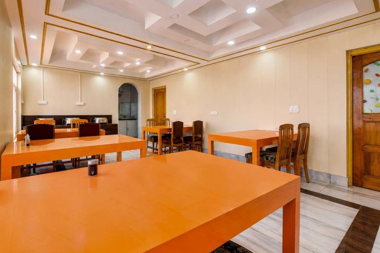 Dining 3, Deluxe Pine Hills, Srinagar