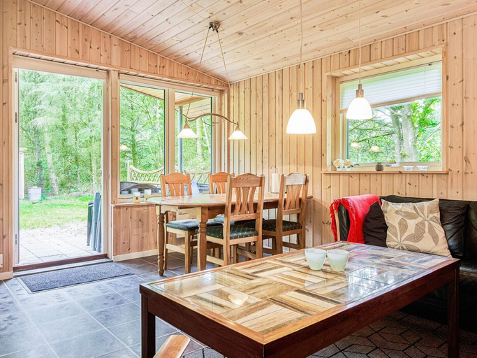 Others 3, 6 Person Holiday Home in Thyholm, Struer