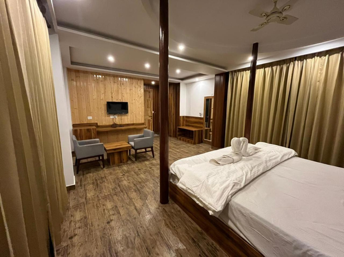 Bedroom 2, Apurwa Grand Resort, Kullu