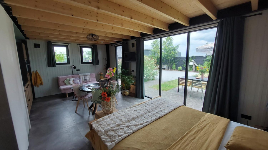 Bedroom 2, B&B Aan de Lankeren -exclusief ontbijt-, Barneveld
