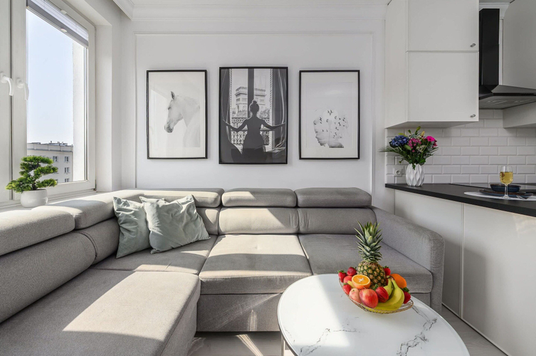 Room 4, Flat With Quiet Courtyard, Warsaw