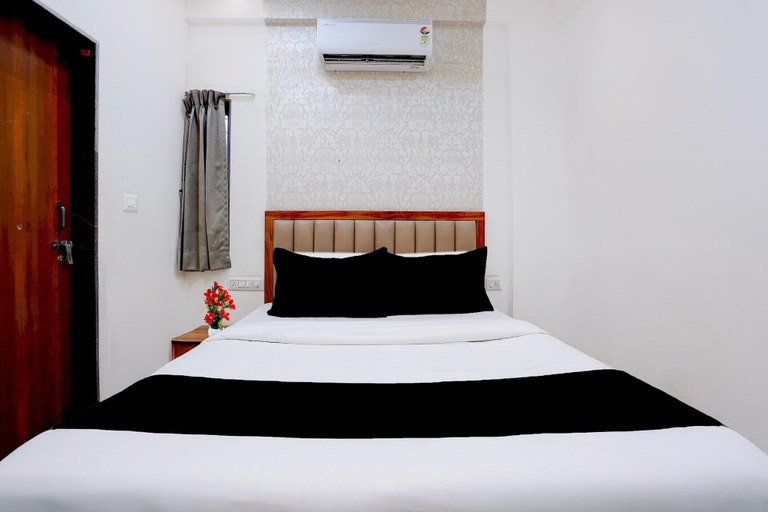 Room 4, Deluxe Room KP Pride, Pune